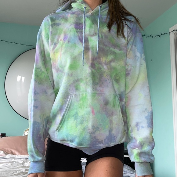 Hanes Sweatshirt - Tie Dye (One Of A Kind) - Picture 1 of 4